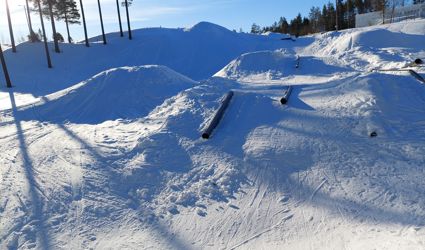 Kuvassa Savitaipaleen Backyard park talvella.