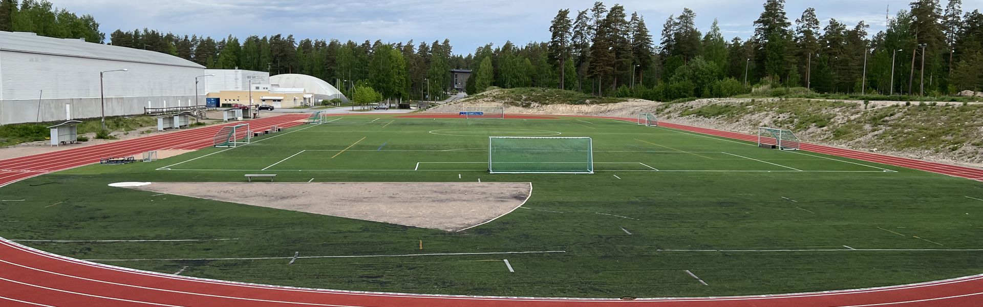 Savitaipaleen urheilukenttä.